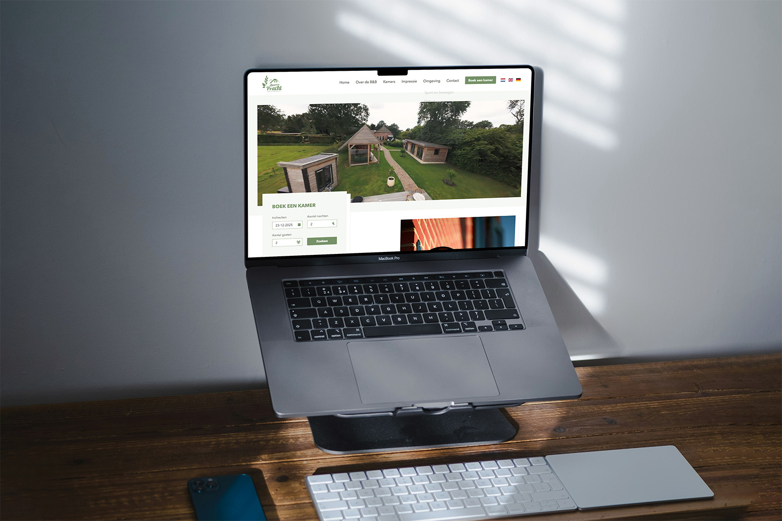 Annense Pracht Mockup Desktop Stand