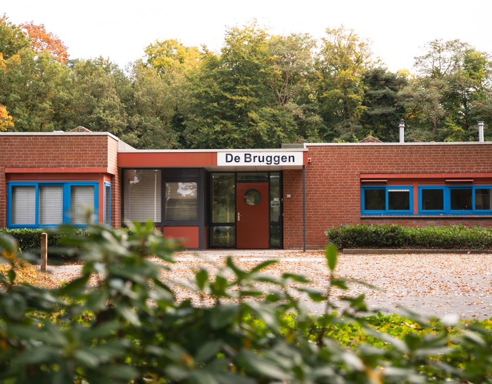 Fotografie De-Bruggen Zuidlaren voorkant