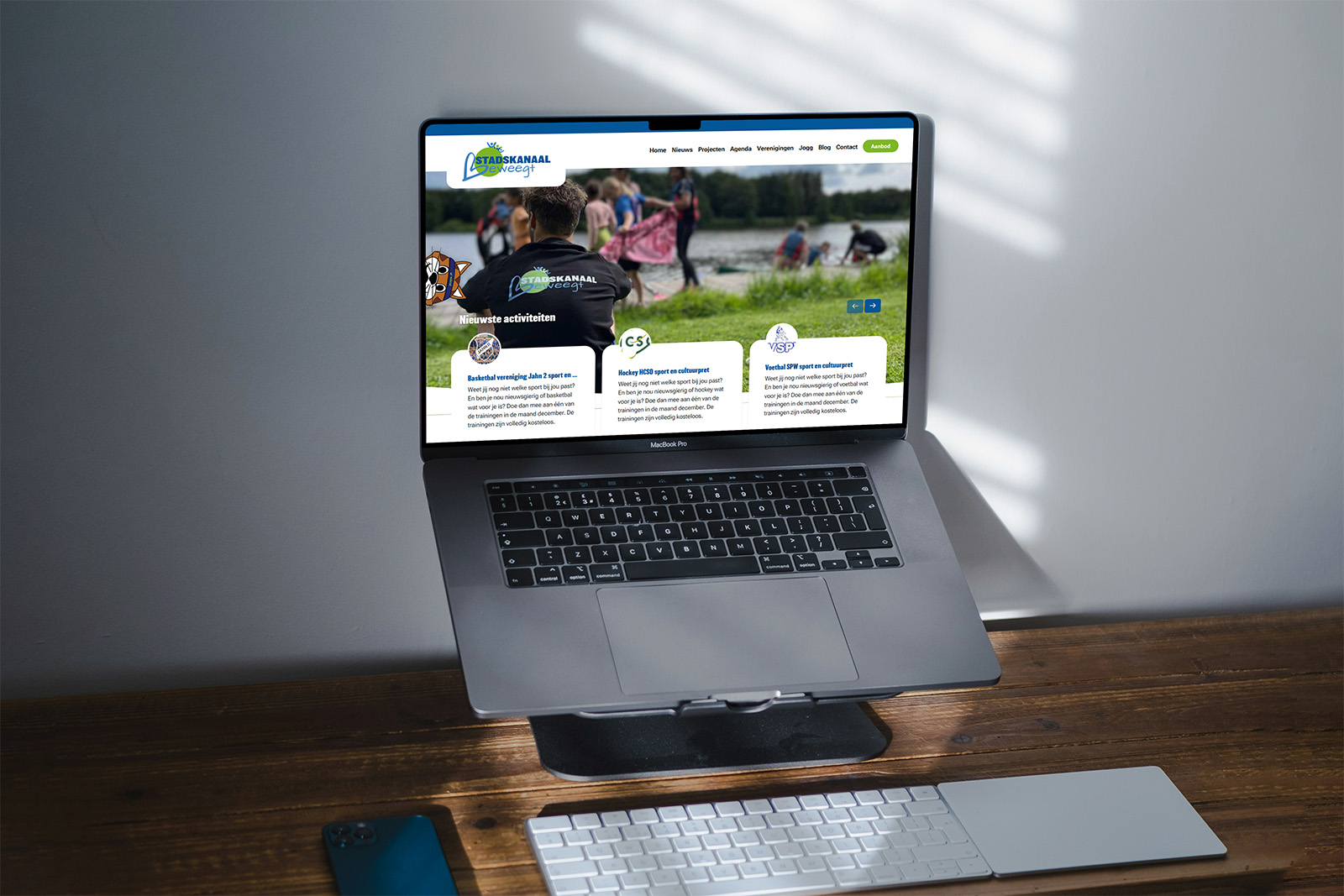 Stadskanaal Beweegt Mockup Desktop Stand